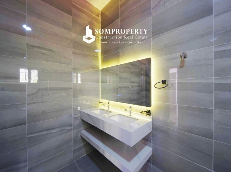 Dhismaha ID 24 327 - Image 7